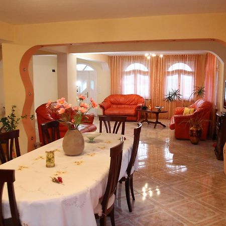 Casa Monica Hotell Băile Felix Eksteriør bilde