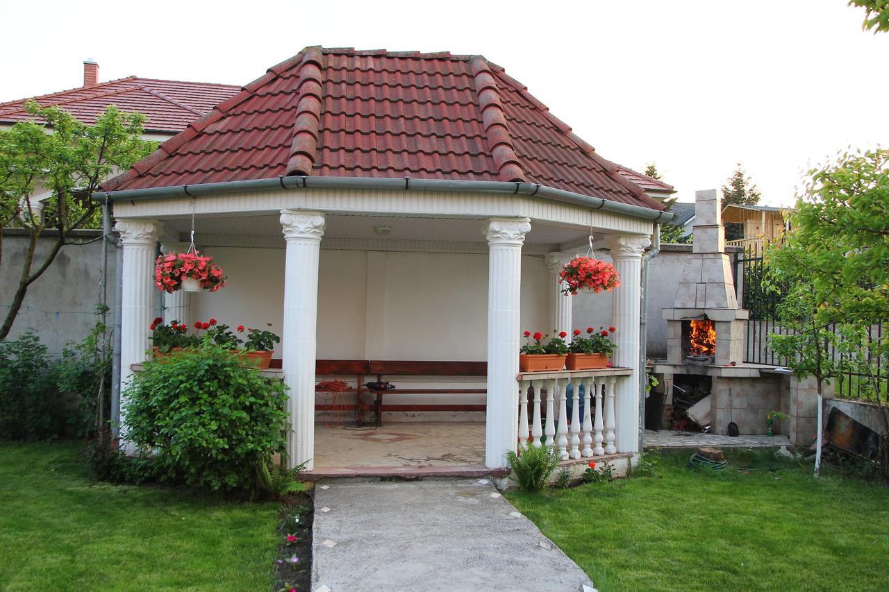 Casa Monica Hotell Băile Felix Eksteriør bilde