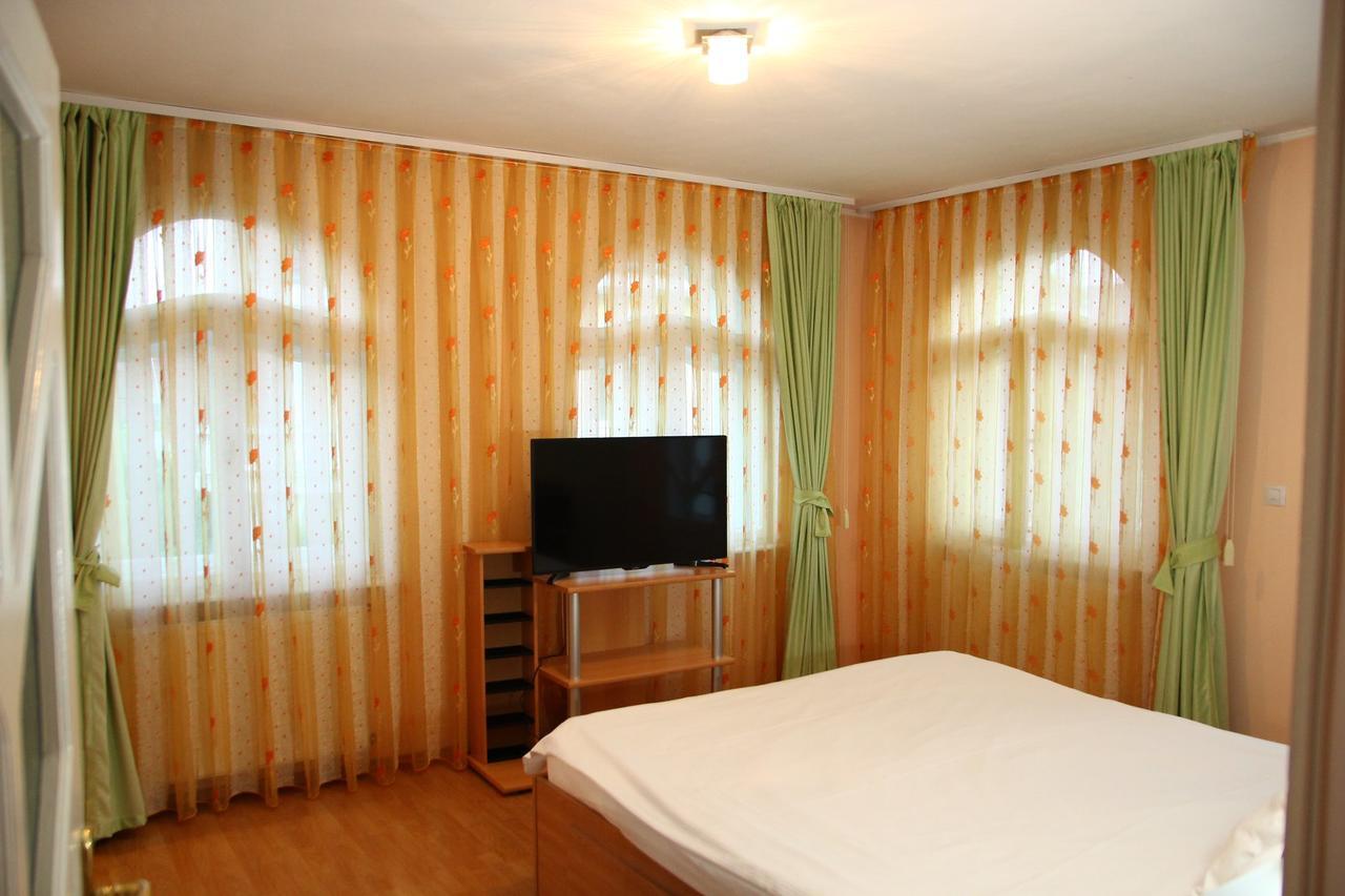 Casa Monica Hotell Băile Felix Eksteriør bilde