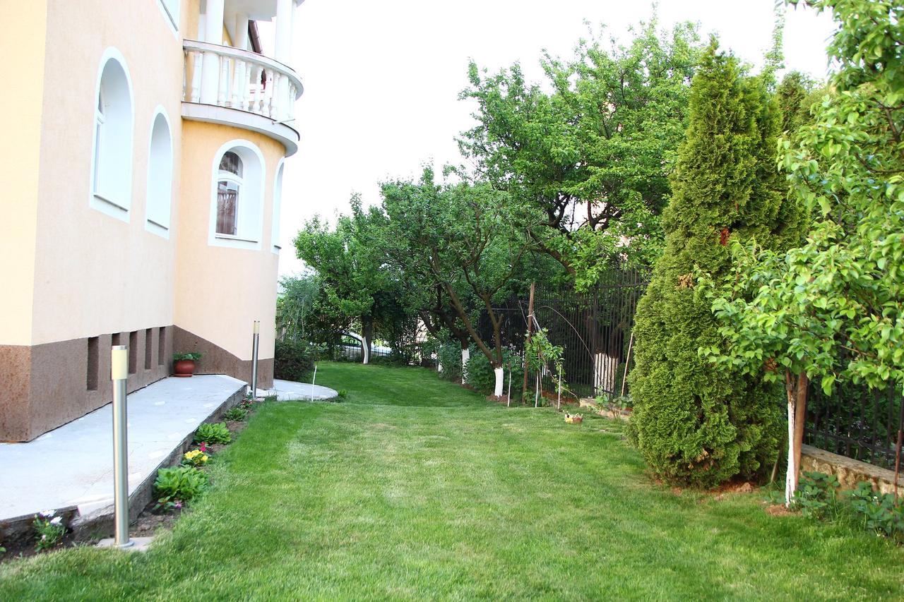 Casa Monica Hotell Băile Felix Eksteriør bilde