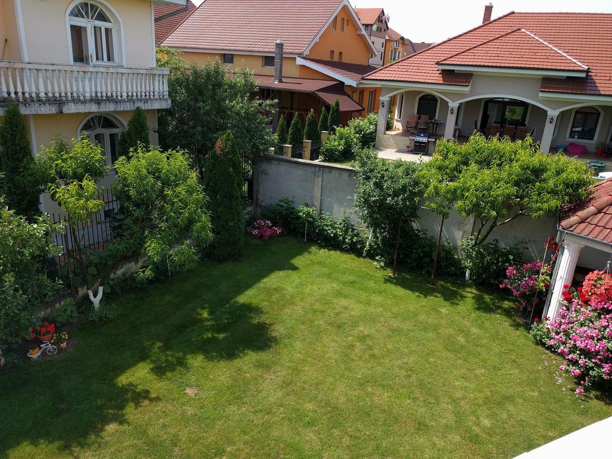 Casa Monica Hotell Băile Felix Eksteriør bilde
