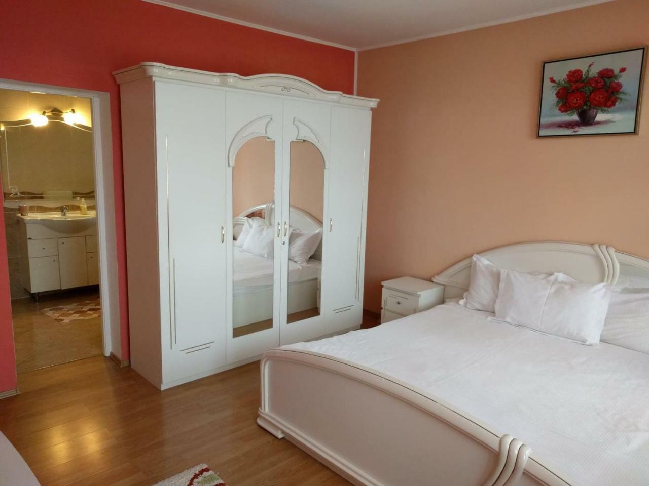 Casa Monica Hotell Băile Felix Eksteriør bilde